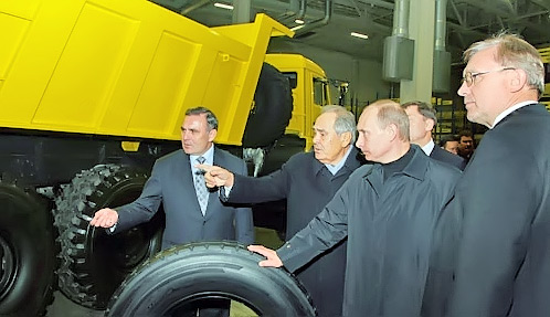 Визит Путина на экспозицию ЦМК шин